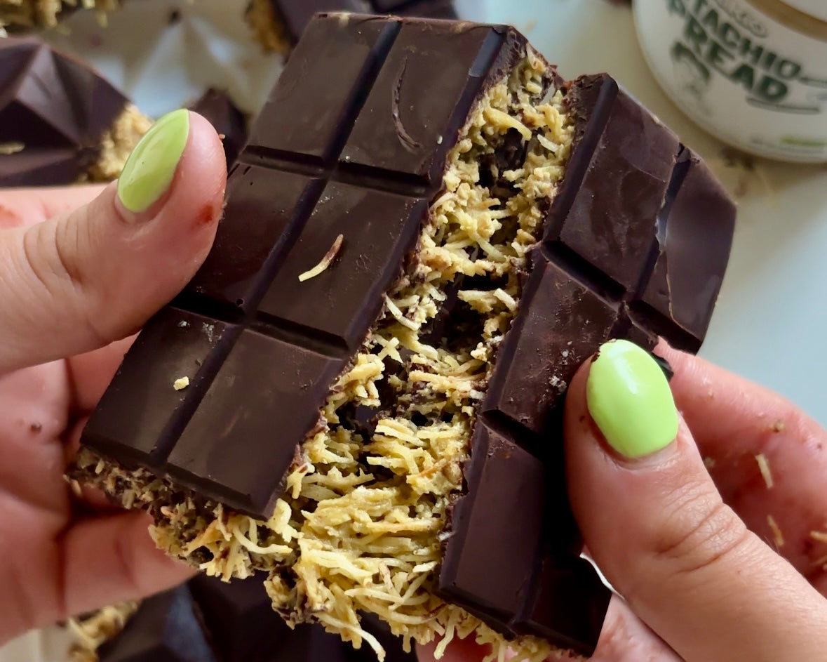 dubai chocolate bar, phyllo, pistachio, pistachio spread