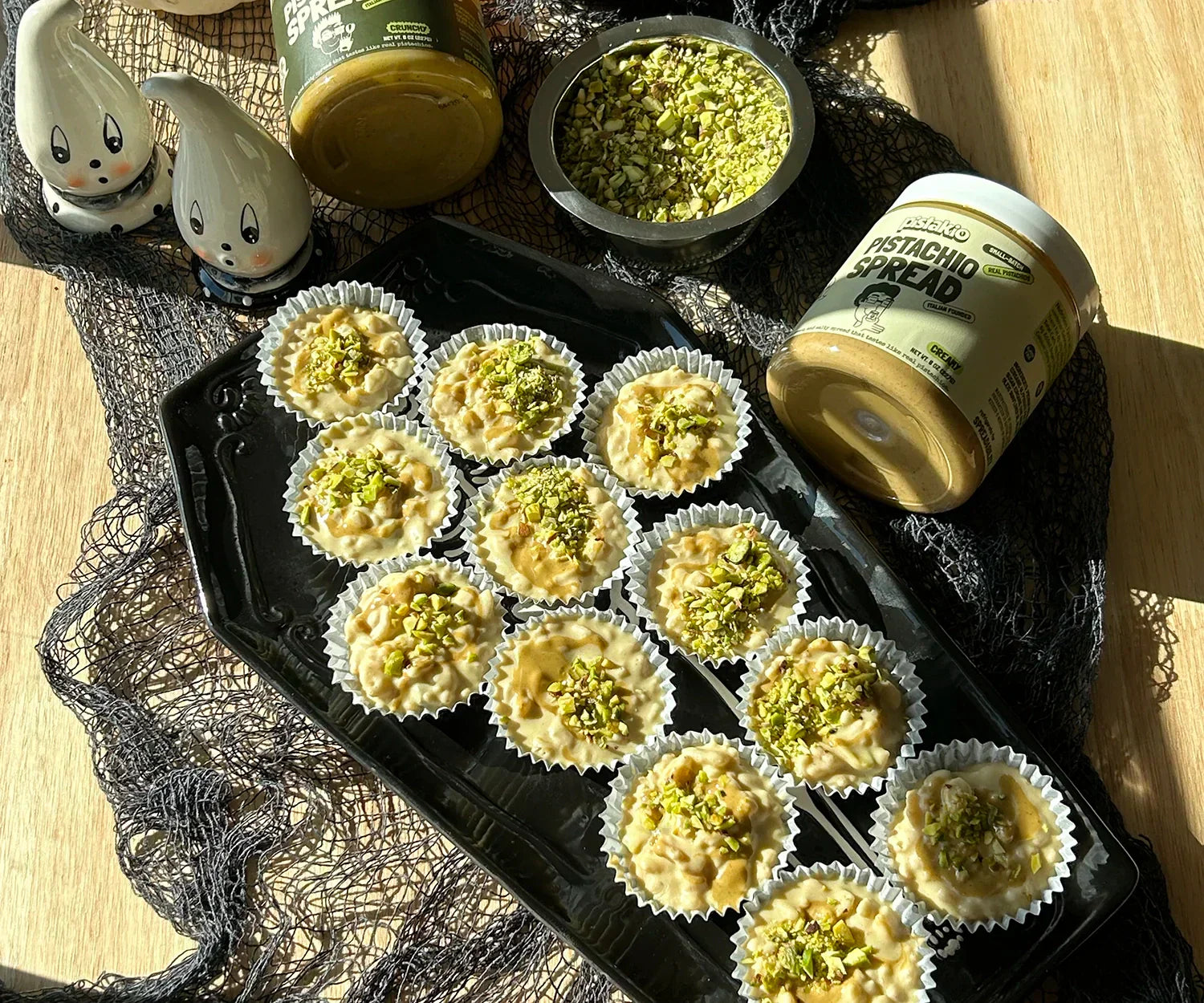 PISTACHIO CRISPY CUPS