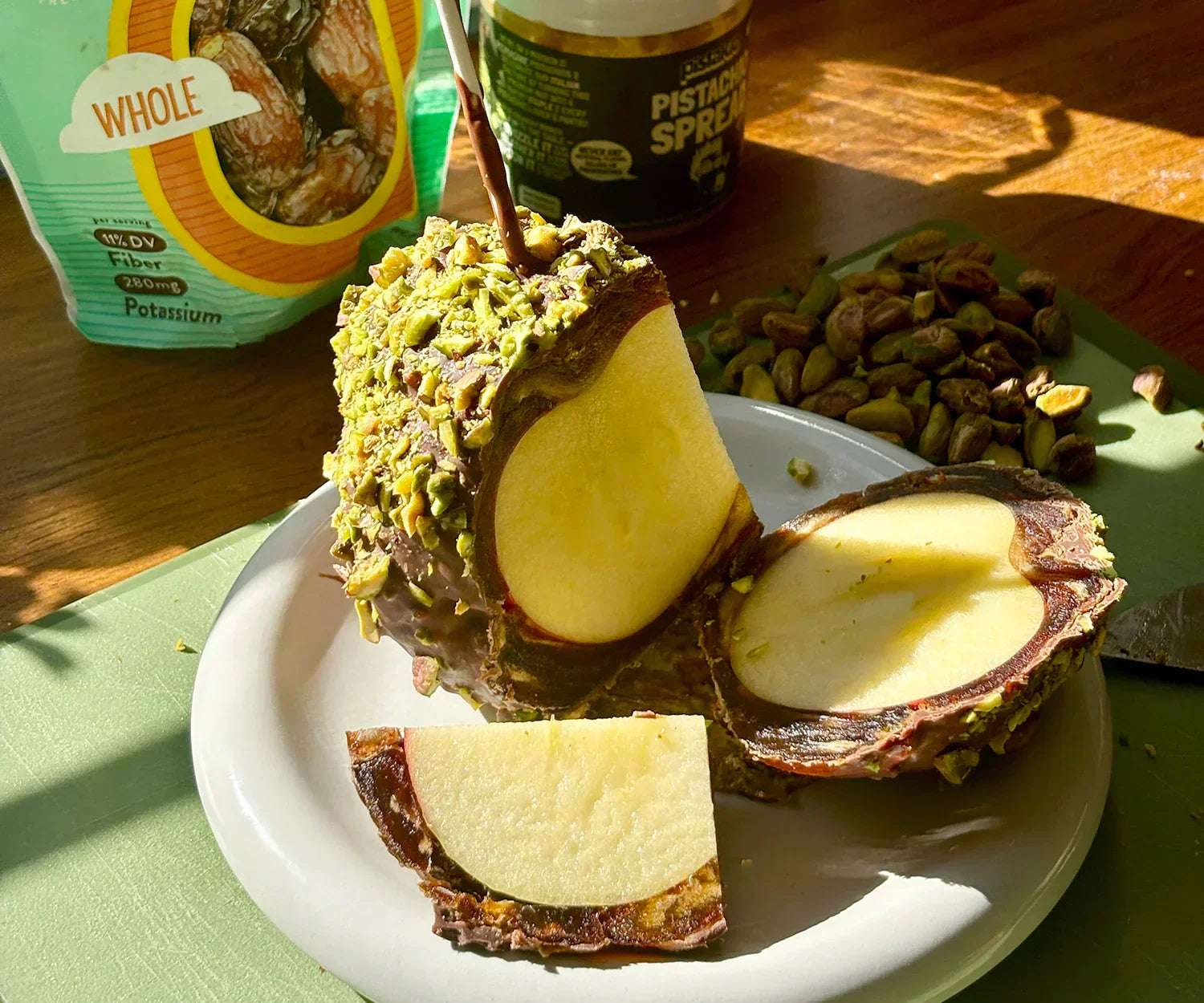 PISTACHIO DATE CARAMEL APPLE