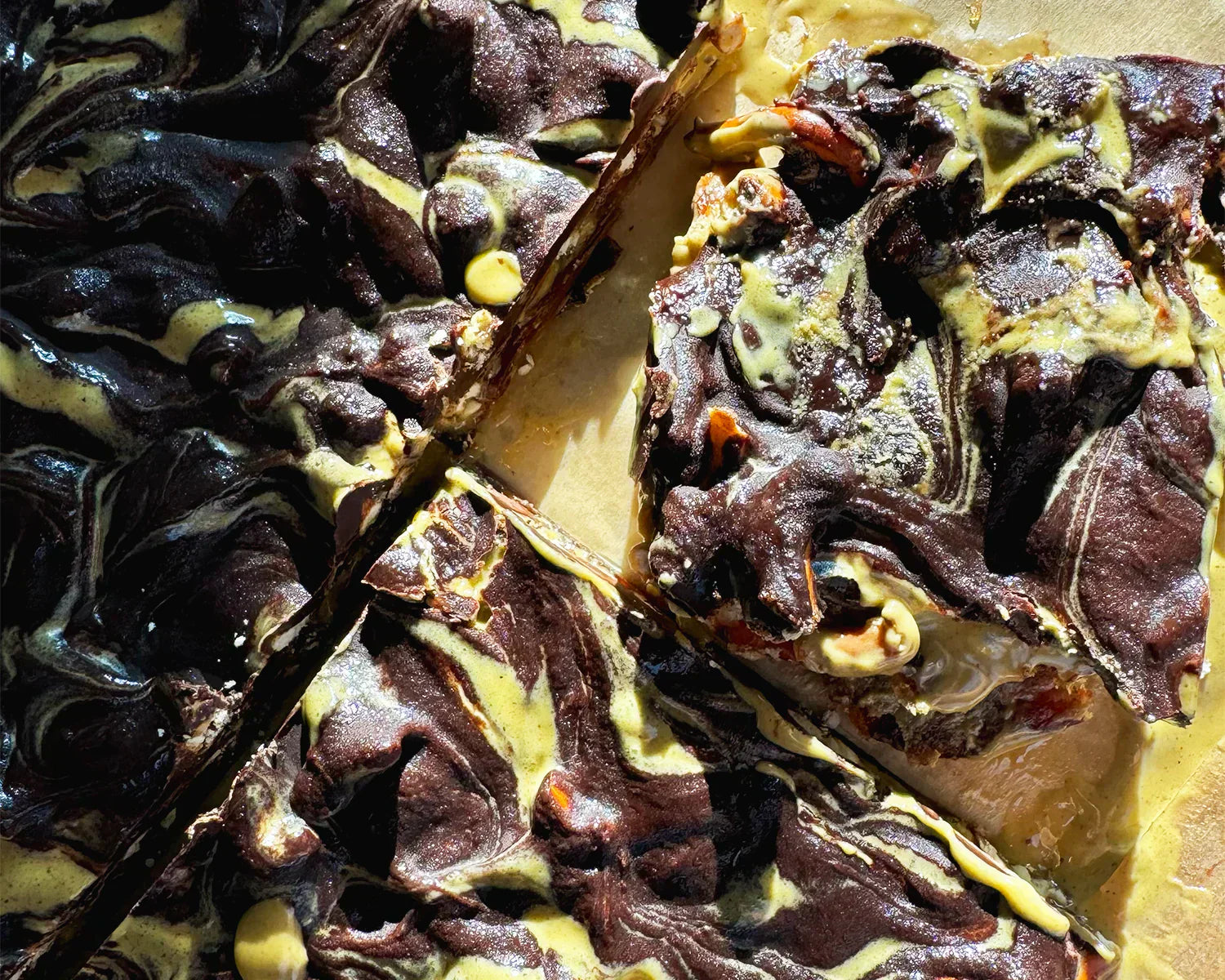 pistachio chocolate date bark, easy, no-bake, chef, dessert, sweet, healthy