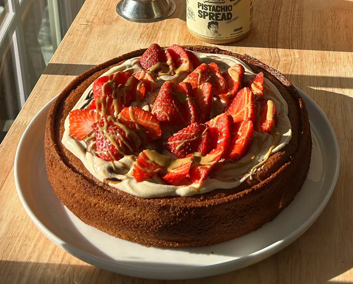 BALSAMIC & OLIVE OIL CAKE W/ PISTACHIO WHIPPED CREAM