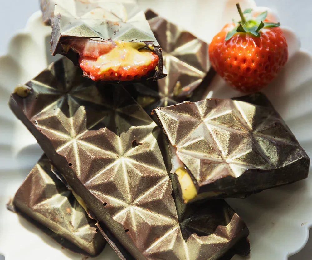 strawberry filled chocolate bar inspired by dubai chocolate
