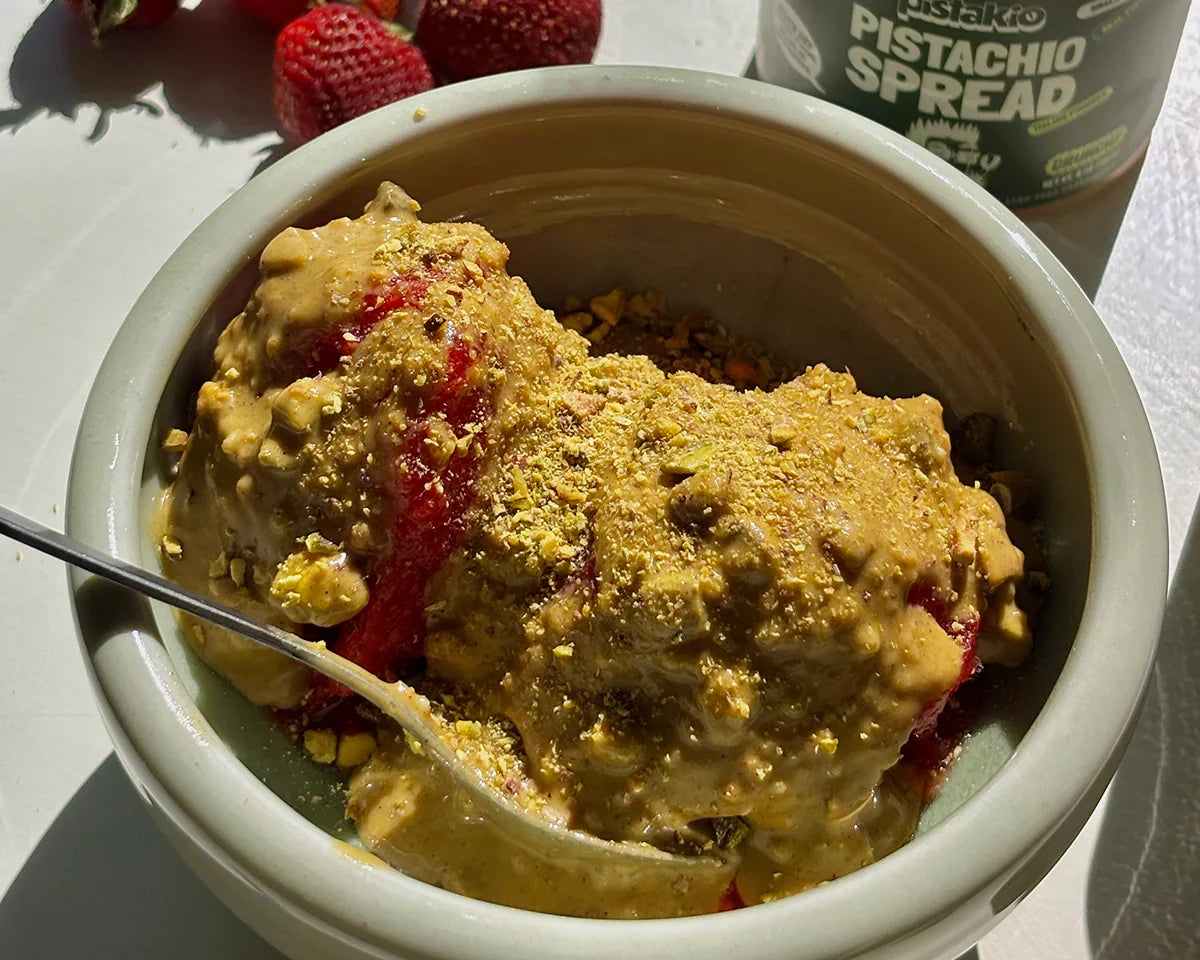STRAWBERRY SORBET WITH CRUNCHY PISTACHIO TOPPING